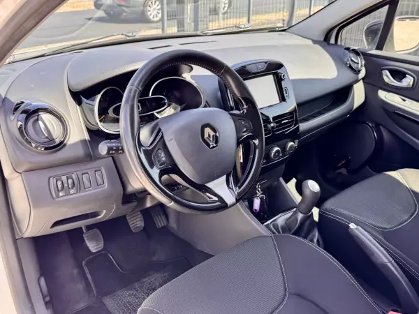 Renault Clio 2015 - 9500 EUR, 130000 km - 130000km - foto 8 de 18