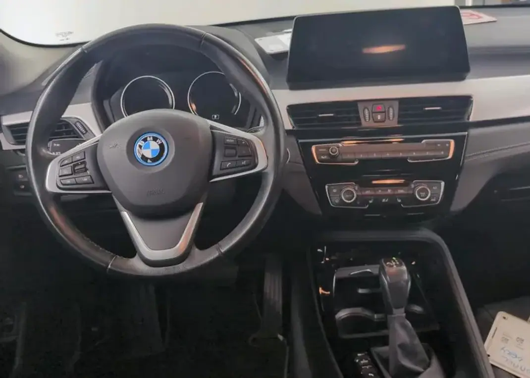 BMW X2 2022 - 21900 EUR, 139684 km - AUTO.MOTO.pt - 139684km - foto 6 de 8
