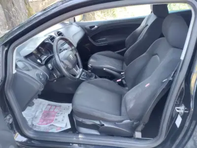 SEAT Ibiza 2014 - 12250 EUR, 200000 km - AUTO.MOTO.pt - 200000km - foto 16 de 26