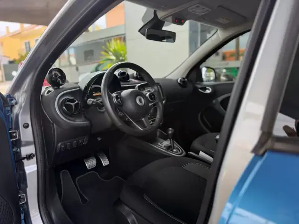 Smart ForFour 2020 - 12400 EUR, 22521 km - AUTO.MOTO.pt - 22521km - foto 7 de 20