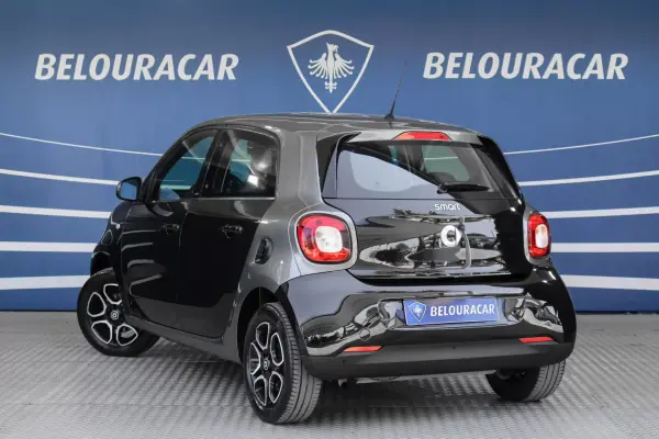 Smart ForFour 2018 - 10500 EUR, 96652 km - AUTO.MOTO.pt - 96652km - foto 4 de 15
