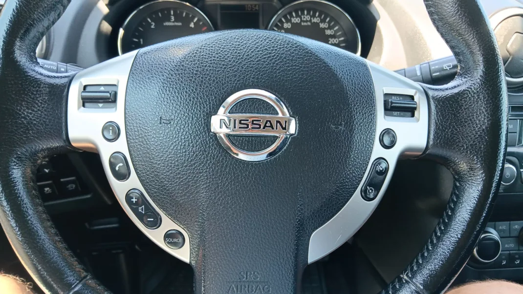 Nissan Qashqai 2012 - 8500 EUR, 242080 km - AUTO.MOTO.pt - 242080km - foto 14 de 24
