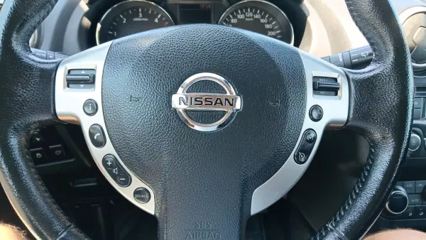 Nissan Qashqai 2012 - 8500 EUR, 242080 km - AUTO.MOTO.pt - 242080km - foto 14 de 24