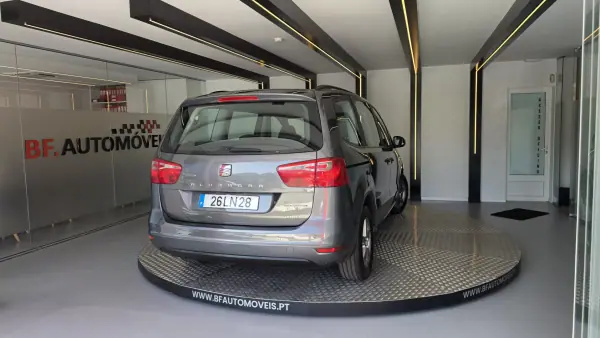 SEAT Alhambra 2011 - 11750 EUR, 235491 km - 235491km - foto 17 de 54