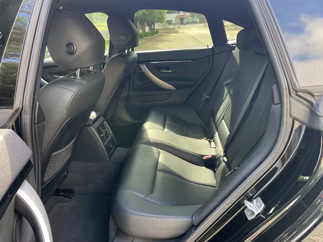 BMW 418 Gran Coupé 2015 - 19900 EUR, 87000 km - AUTO.MOTO.pt - 87000km - foto 16 de 35