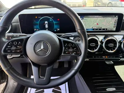 Mercedes-Benz CLA 180 2019 - 24100 EUR, 93500 km - AUTO.MOTO.pt - 93500km - foto 15 de 21