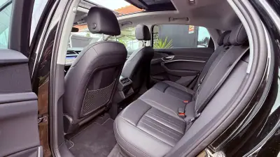 Audi e-tron Sportback 2020 - 31990 EUR, 80000 km - AUTO.MOTO.pt - 80000km - foto 30 de 43