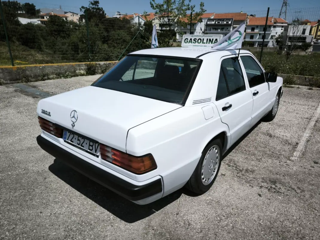 Mercedes-Benz 1993 - 9950 EUR, 89439 km - AUTO.MOTO.pt - 89439km - foto 5 de 60