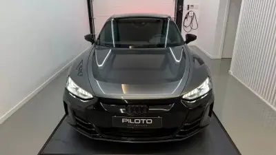 Audi e-tron GT 2022 - 57990 EUR, 59200 km - AUTO.MOTO.pt - 59200km - foto 3 de 28