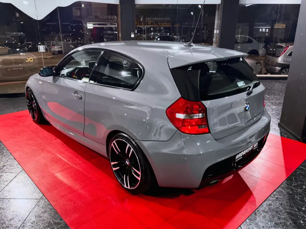 BMW 118 2009 - 14490 EUR, 173232 km - AUTO.MOTO.pt - 173232km - foto 4 de 23