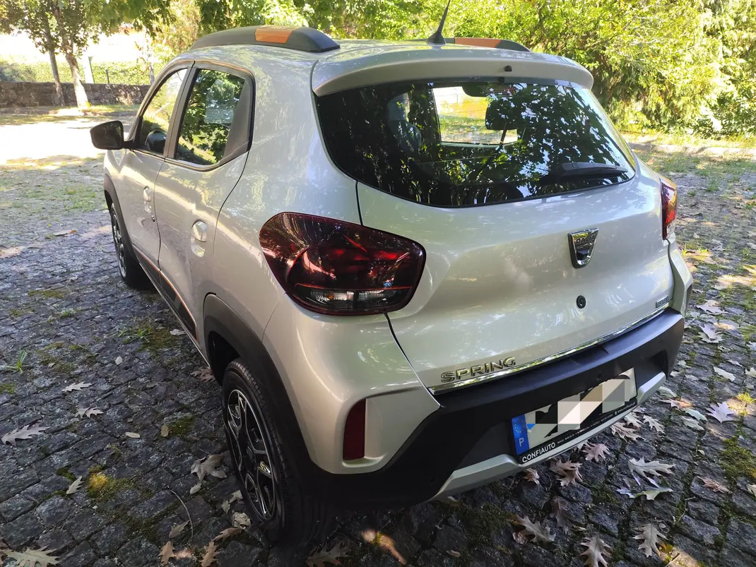 Dacia Spring 2022 - 10490 EUR, 63000 km - 63000km - foto 4 de 10