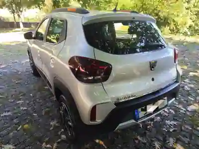 Dacia Spring 2022 - 10490 EUR, 63000 km - 63000km - foto 4 de 10