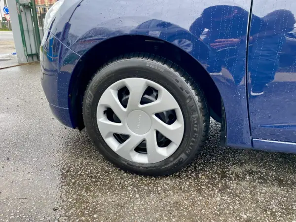 Dacia Sandero 2019 - 10500 EUR, 53499 km - AUTO.MOTO.pt - 53499km - foto 4 de 26