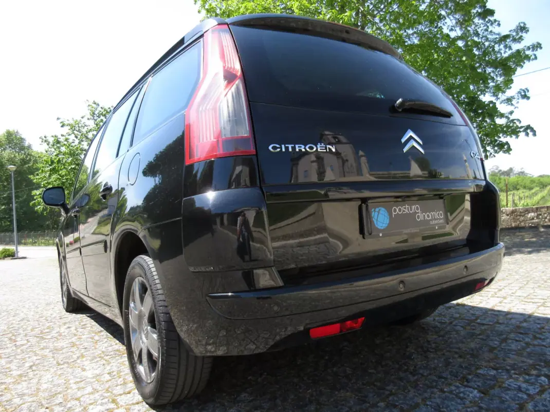 Citroën C4 Grand Picasso 2010 - 3490 EUR, 330000 km - AUTO.MOTO.pt - 330000km - foto 16 de 40