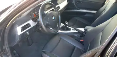 BMW 318 2012 - 11490 EUR, 222729 km - AUTO.MOTO.pt - 222729km - foto 9 de 43