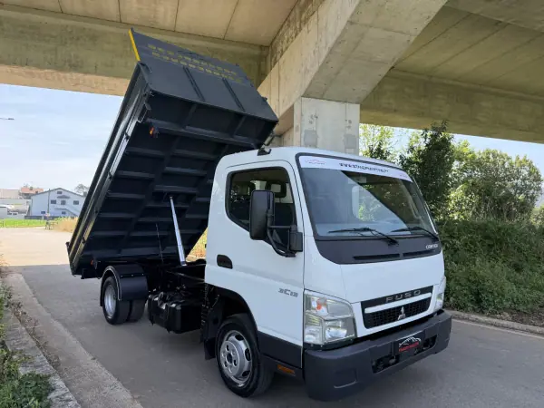 Mitsubishi FUSO CANTER 3C13 BASCULANTE 2010 - 28990 EUR, 116000 km - AUTO.MOTO.pt - 116000km - foto 22 de 23