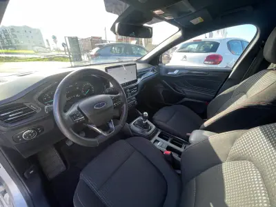 Ford Focus SW 2020 - 20950 EUR, 71296 km - AUTO.MOTO.pt - 71296km - foto 9 de 24