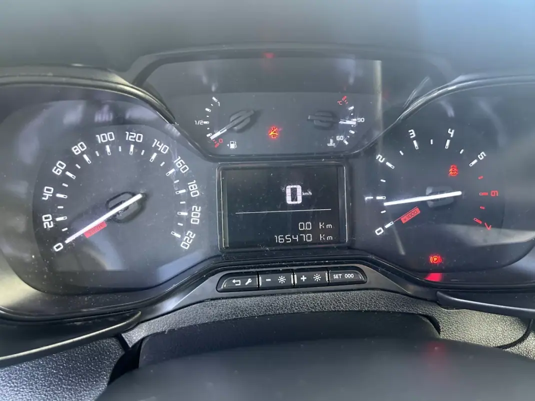 Toyota PROACE City EXCLUSIVE 2022 - 13750 EUR, 164475 km - AUTO.MOTO.pt - 164475km - foto 13 de 16