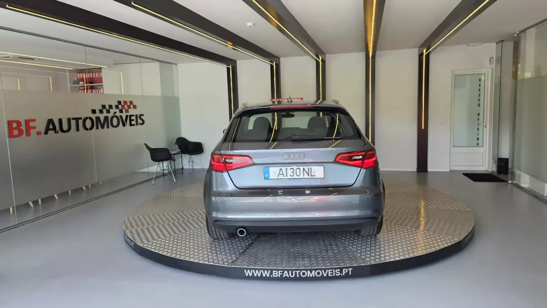 Audi A3 Sportback 2013 - 9900 EUR, 274066 km - AUTO.MOTO.pt - 274066km - foto 16 de 58