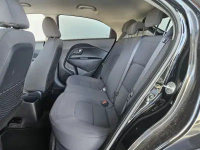 Kia Rio 2017 - 8350 EUR, 210000 km - 210000km - foto 5 de 6