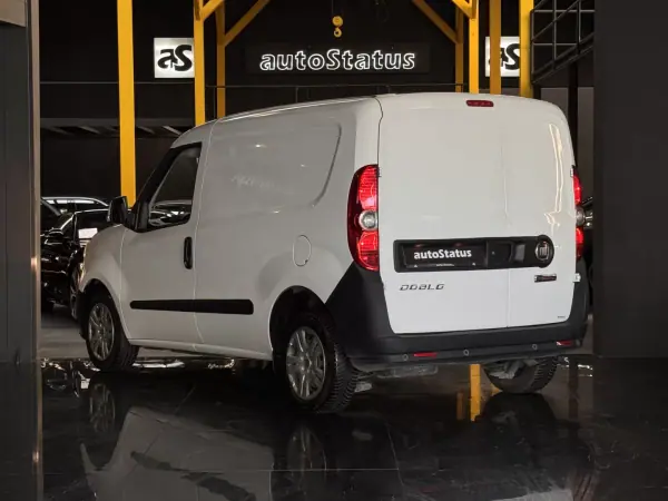 Fiat Doblo 2020 - 10990 EUR, 160200 km - AUTO.MOTO.pt - 160200km - foto 5 de 21