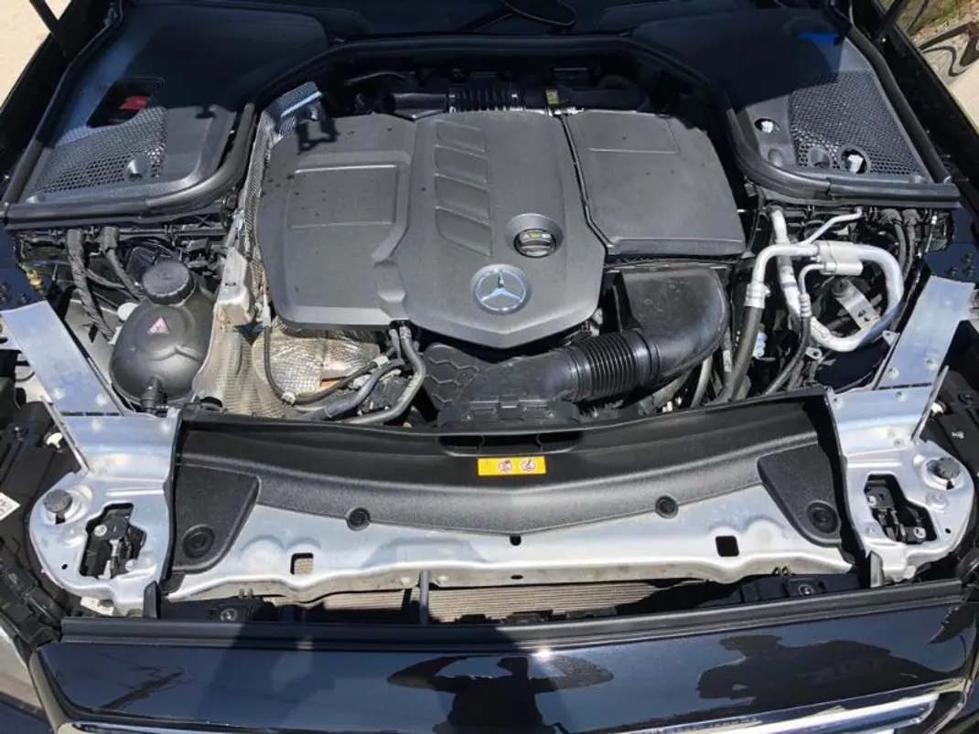Mercedes-Benz E 220 2017 - 37750 EUR, 90500 km - AUTO.MOTO.pt - 90500km - foto 16 de 23