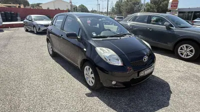 Toyota Yaris 2010 - 8700 EUR, 69707 km - AUTO.MOTO.pt - 69707km - foto 2 de 35