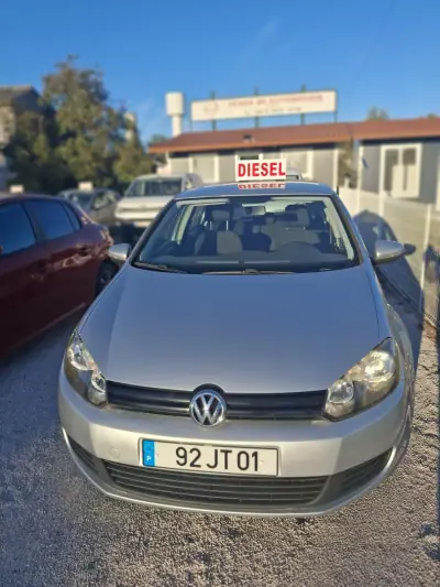 Volkswagen Golf 2010 — photo 4 of 10