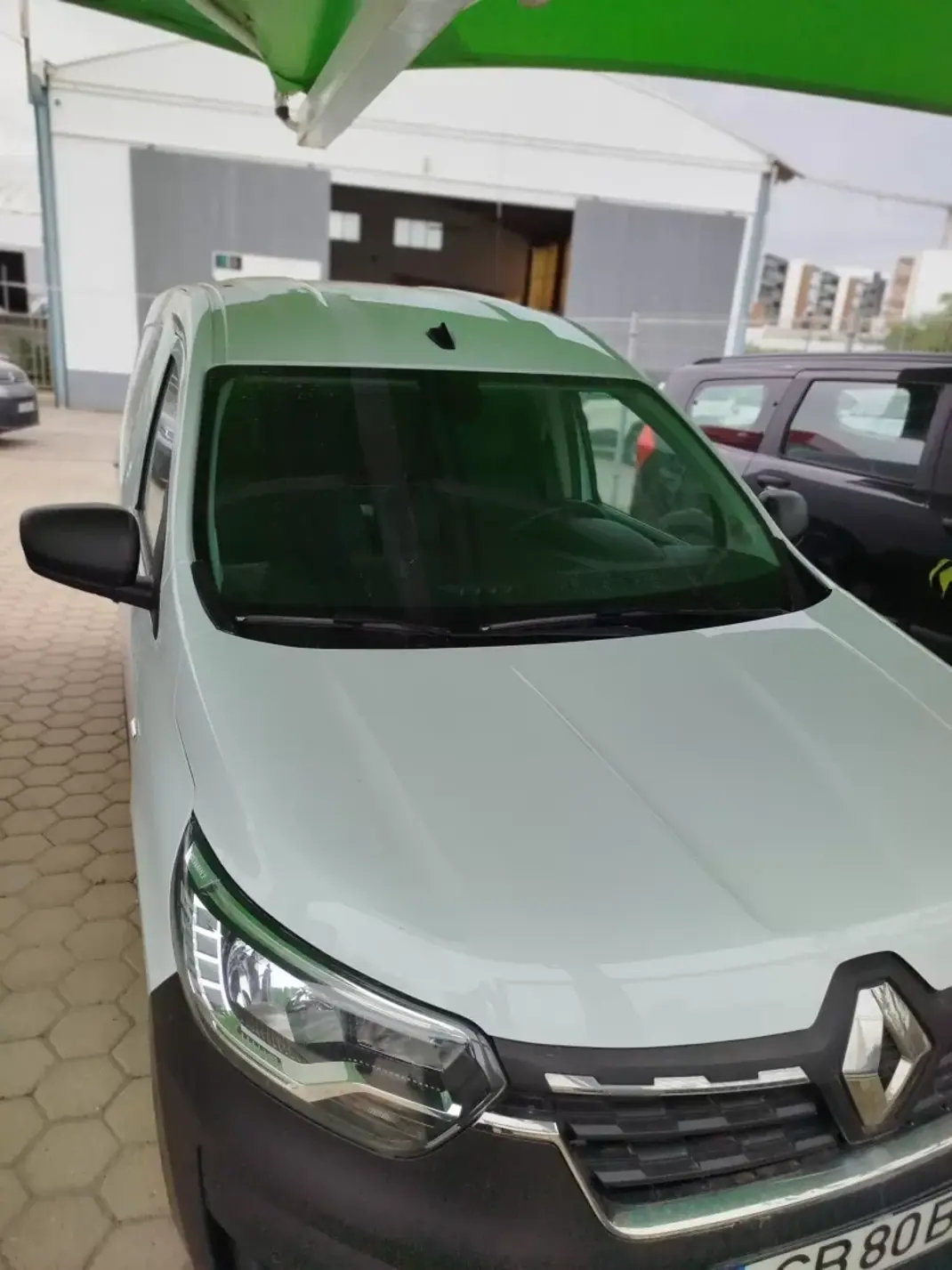 Renault EXPRESS 1.5 DCI BLUE 95 CONFORT 2021 - 14900 EUR, 77183 km - AUTO.MOTO.pt - 77183km - foto 7 de 11