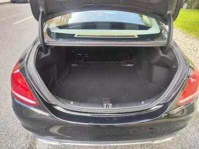 Mercedes-Benz C 200 2017 - 18980 EUR, 136500 km - AUTO.MOTO.pt - 136500km - foto 16 de 40