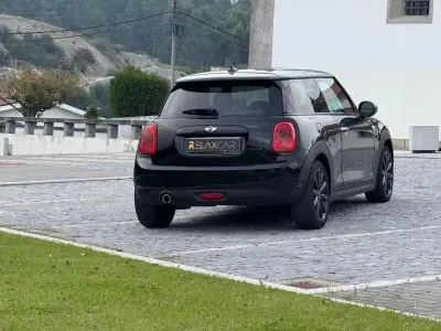 MINI Cooper 2017 - 14999 EUR, 131500 km - AUTO.MOTO.pt - 131500km - foto 25 de 30