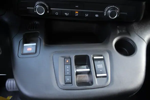Toyota Proace Verso Electric 2022 - 22750 EUR, 52000 km - AUTO.MOTO.pt - 52000km - foto 14 de 28