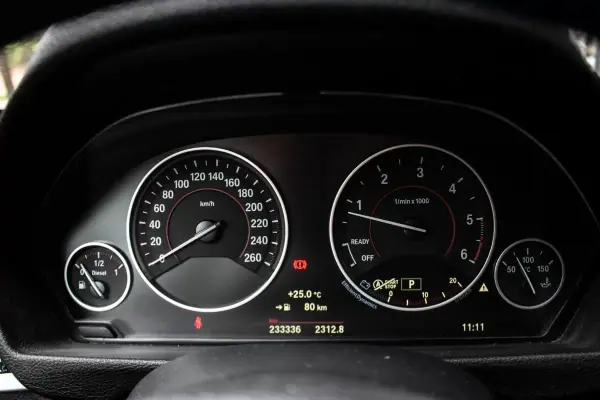 BMW 318 Gran Turismo 2019 - 21900 EUR, 233336 km - 233336km - foto 14 de 36