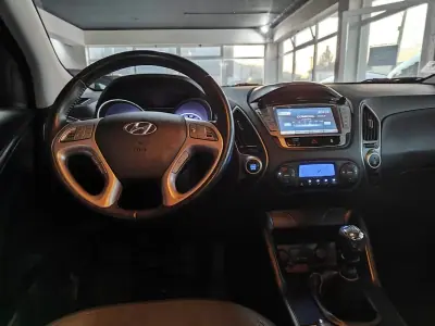 Hyundai ix35 2013 - 9990 EUR, 157000 km - AUTO.MOTO.pt - 157000km - foto 34 de 34