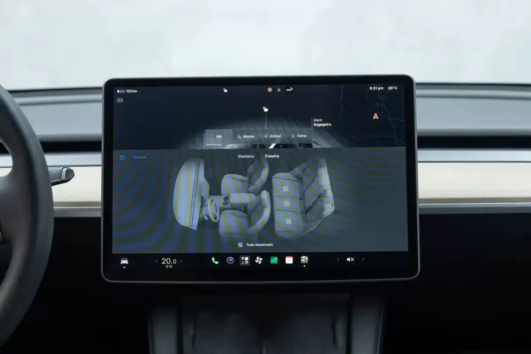 Tesla Model Y 2023 - 35950 EUR, 57000 km - 57000km - foto 28 de 49