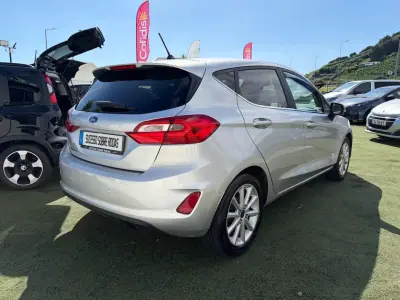 Ford Fiesta 2017 - 13490 EUR, 95381 km - foto 5 de 14