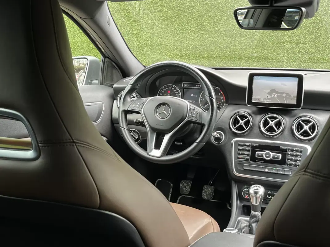 Mercedes-Benz A 180 2013 - 14800 EUR, 287000 km - AUTO.MOTO.pt - 287000km - foto 3 de 26