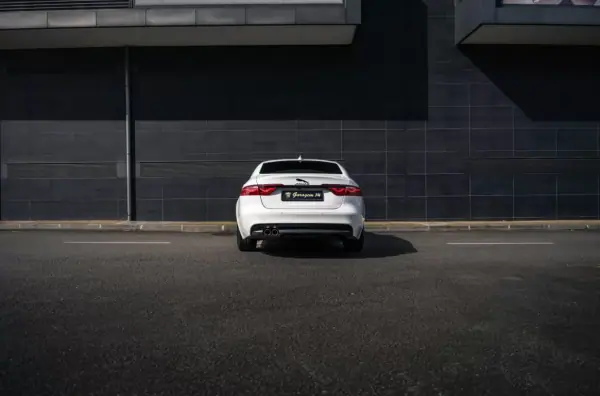Jaguar XF 2017 - 22990 EUR, 145800 km - AUTO.MOTO.pt - 145800km - foto 27 de 55