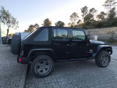 Jeep Wrangler Unlimited 2008 - 32890 EUR, 231000 km - AUTO.MOTO.pt - 231000km - foto 4 de 11