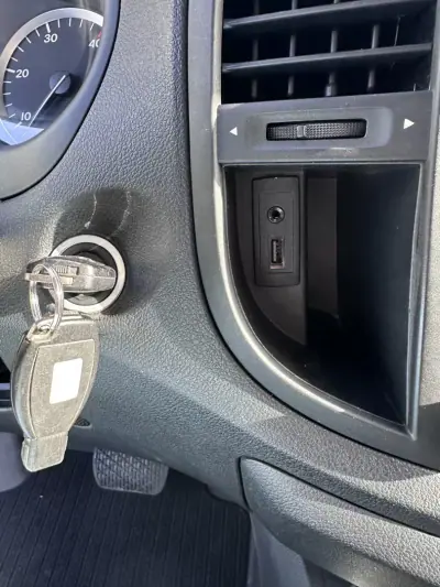 Mercedes-Benz Vito Tourer 2015 - 24900 EUR, 320000 km - AUTO.MOTO.pt - 320000km - foto 54 de 57