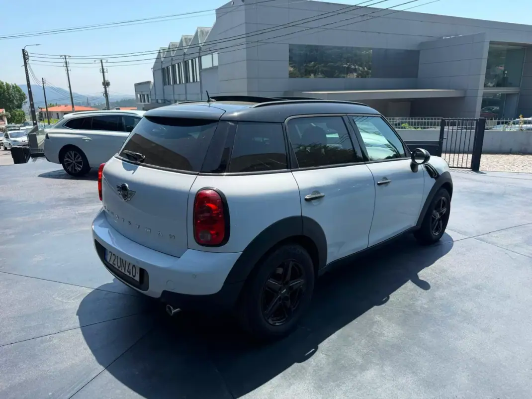 MINI Countryman 2012 - 13000 EUR, 215000 km - 215000km - foto 3 de 13
