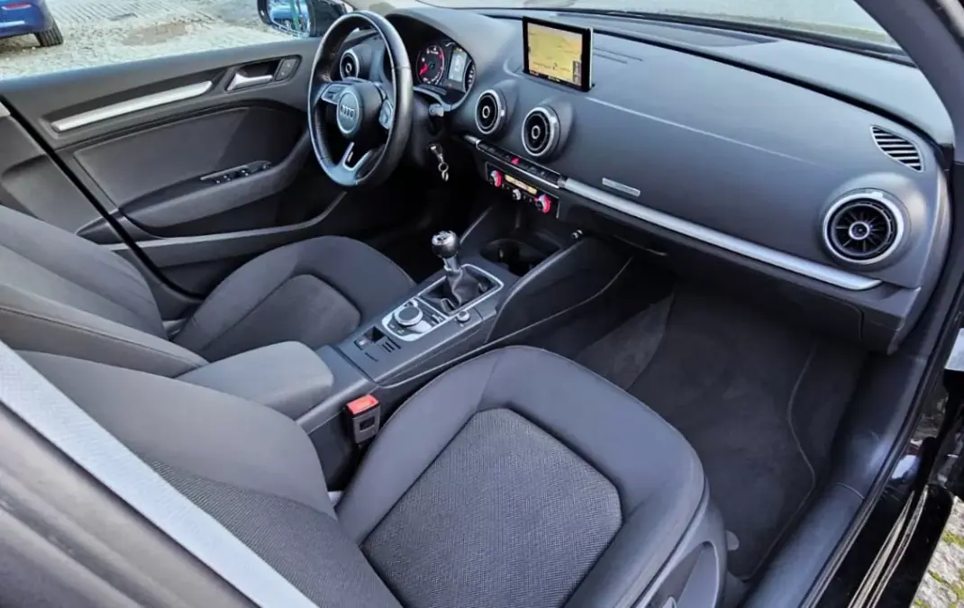 Audi A3 Limousine 2016 - 18999 EUR, 110000 km - 110000km - foto 6 de 23