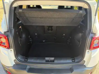 Jeep Renegade 2019 - 15995 EUR, 105000 km - AUTO.MOTO.pt - 105000km - foto 29 de 34