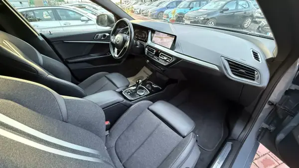 BMW 216 Gran Coupé 2022 - 27990 EUR, 122000 km - AUTO.MOTO.pt - 122000km - foto 39 de 43