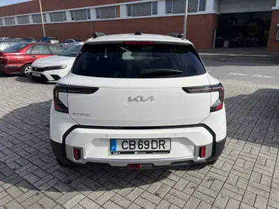 Kia Stonic 2025 - 21900 EUR, 2200 km - AUTO.MOTO.pt - 2200km - foto 5 de 19