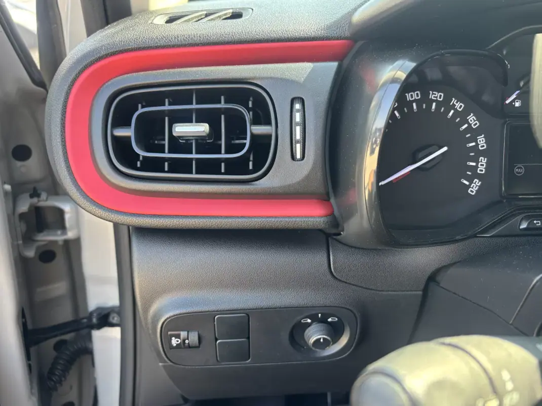 Citroën C3 2021 - 13500 EUR, 42000 km - 42000km - foto 28 de 28