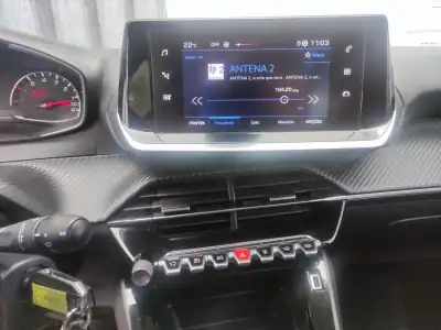 Peugeot 208 2020 - 11900 EUR, 247697 km - AUTO.MOTO.pt - 247697km - foto 17 de 23