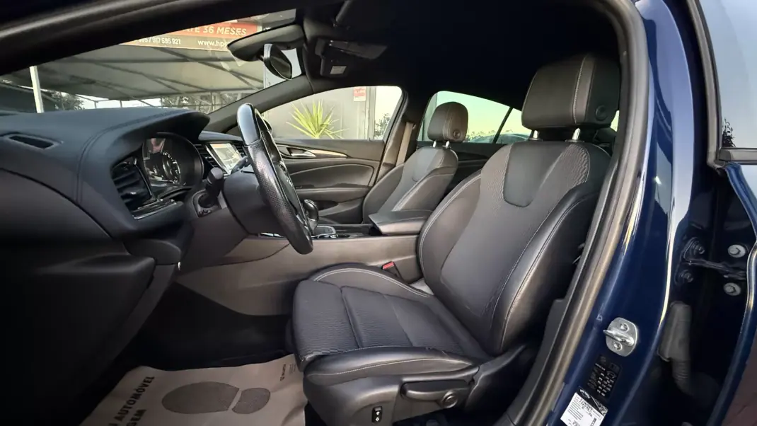 Opel Insignia Grand Sport 2021 - 14990 EUR, 169000 km - AUTO.MOTO.pt - 169000km - foto 34 de 38