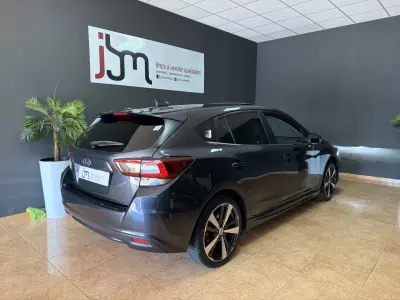 Subaru Impreza 2018 — photo 4 of 20