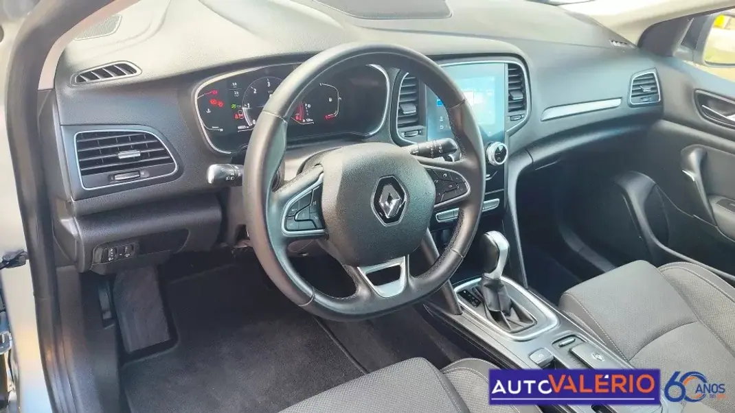 Renault Mégane Sport Tourer 2023 - 22950 EUR, 68025 km - 68025km - foto 11 de 34